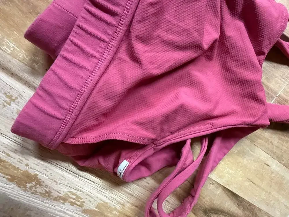Athleta Pink Strappy Back Sports Bra pink size large - Picture 4 of 4